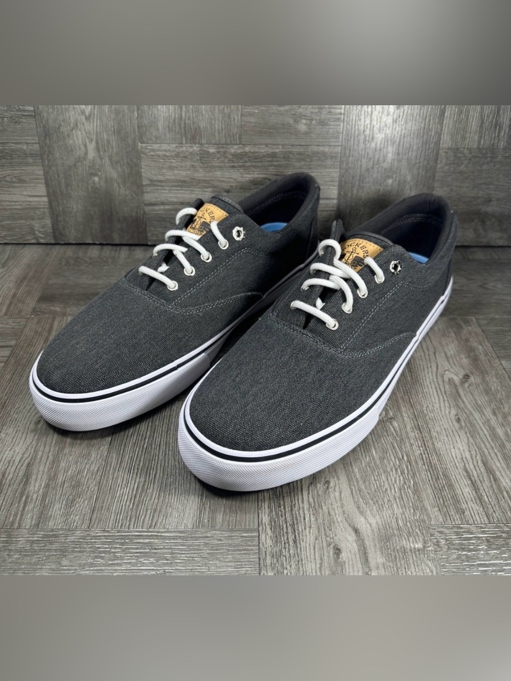 NEW Dockers Charcoal Canvas Low-Top Sneakers White Soles SZ 10